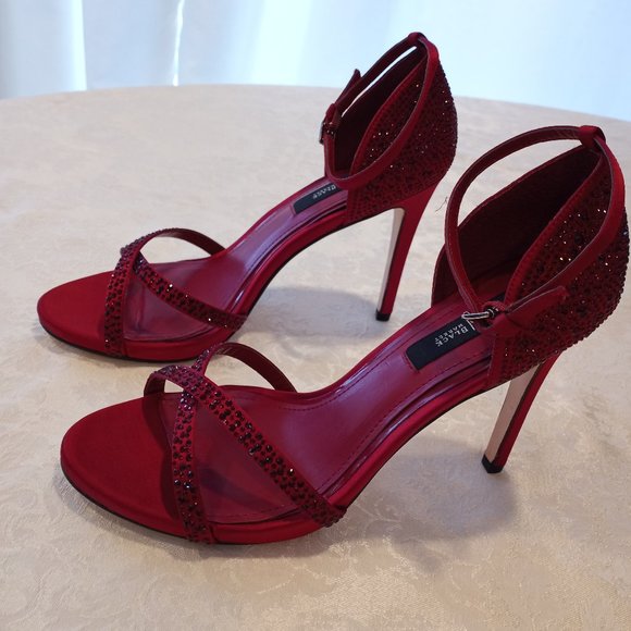 WHITE HOUSE BLACK MARKET GEMINA CRIMSON / RED BEADED STILETTO, sz 8.5 new in box - Picture 11 of 13